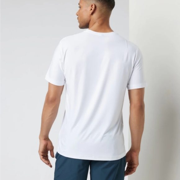 Vuori Strato Tech Tee Short Sleeve - Picture 2 of 8